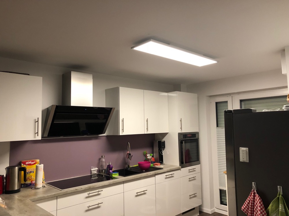 Unboxed and installed: The Philips Hue Aurelle LED panel -
