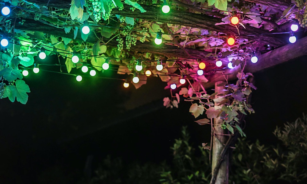 Hueblog: Twinkly Festoon Lights: Smart light chain for the summer
