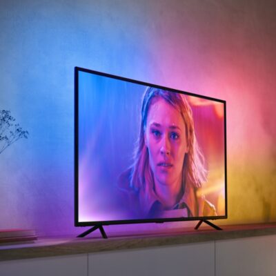 Philips Hue Gradient Lightstrip Review - Hue Sync Elevated 
