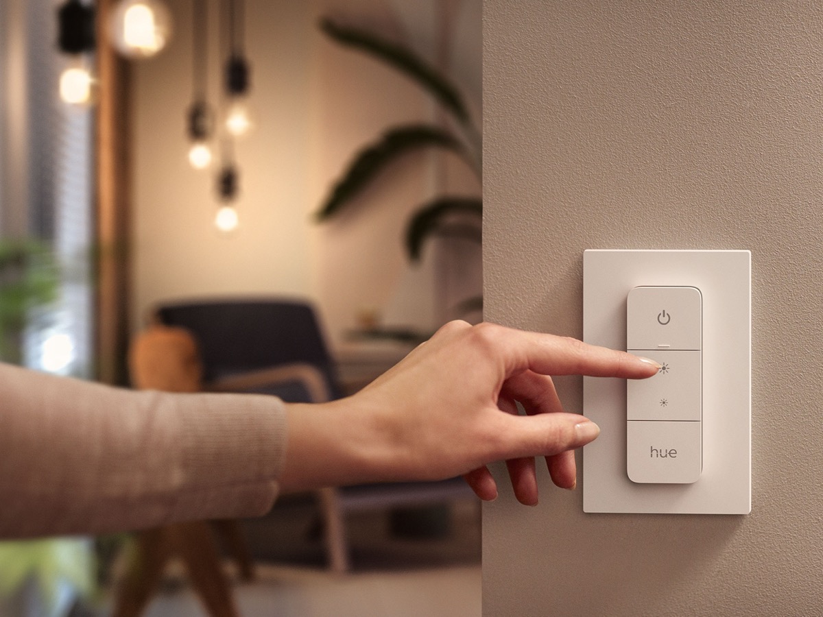 Hueblog: No surprise: New dimmer switch from Philips Hue is coming in January