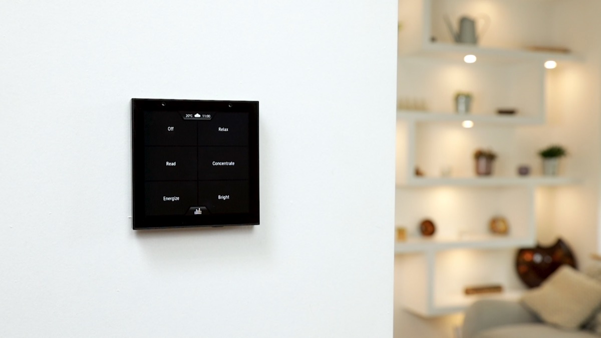 Hueblog: Violet SmartSwitch Lite hands-on: This light switch is really smart