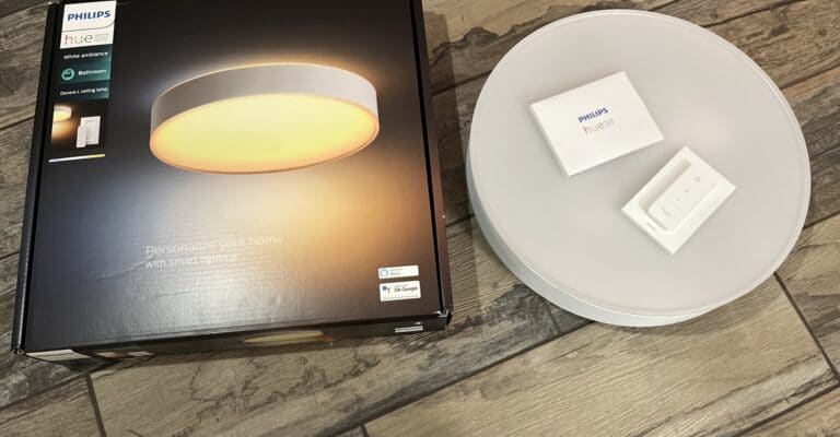 Hueblog: Philips Hue Devere: Bathroom ceiling light with White Ambiance