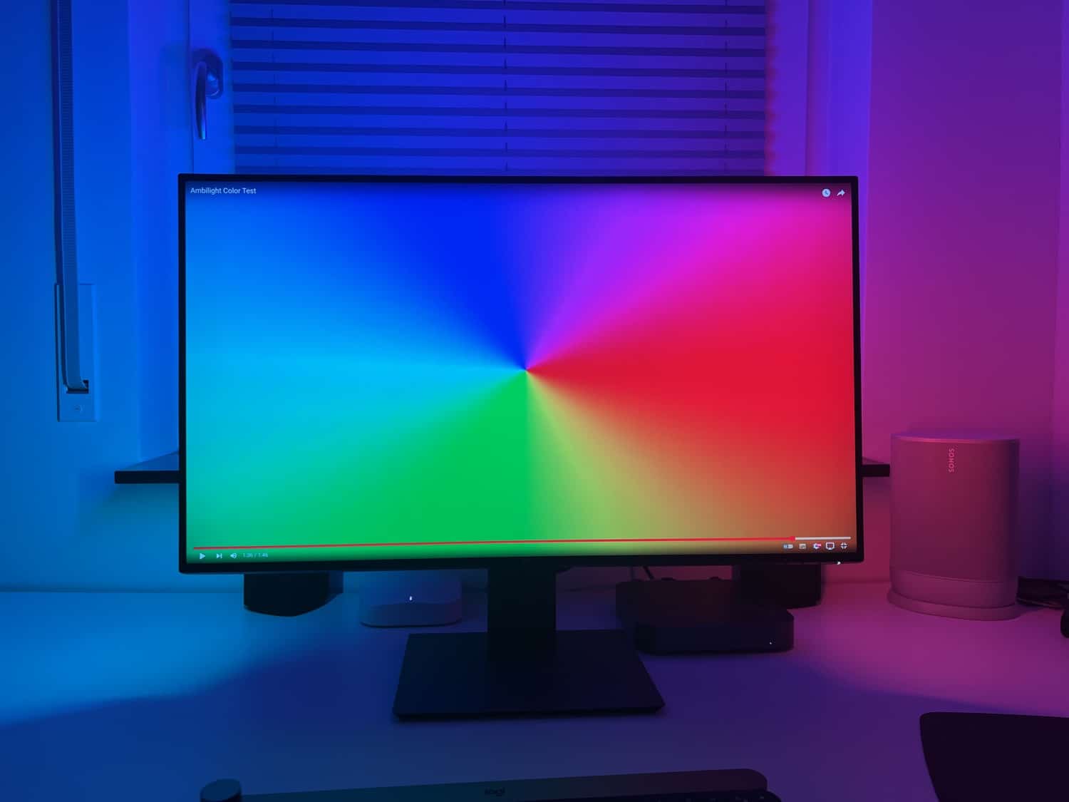 Philips Hue is leveling up with lighting strips for your monitor - The Verge