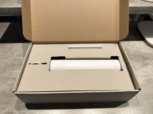 Philips Hue Perifo pendant light for the track system in detail ...