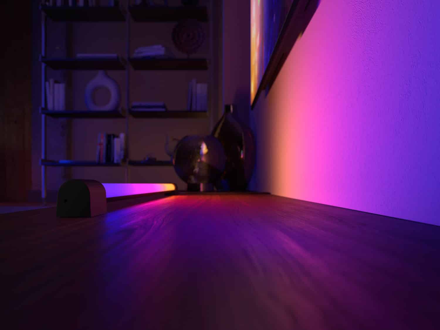 Hueblog: Hue Play Gradient Light Tube: One lamp for four functions