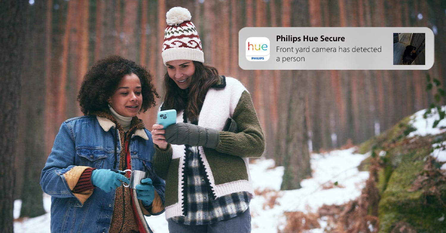 Philips Hue Merges Security Camera and Lighting in One Design