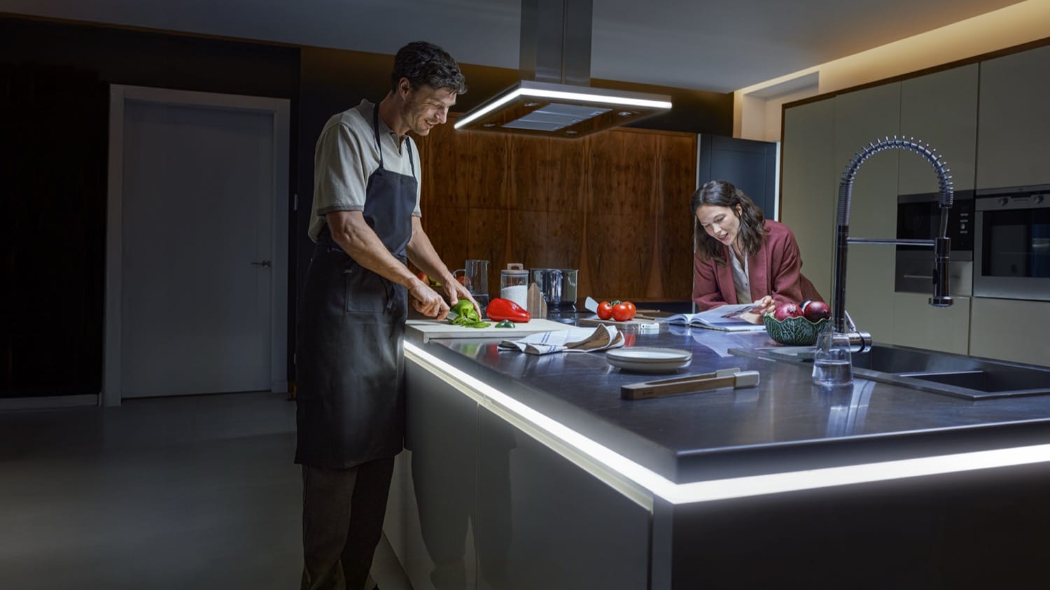 Hueblog: All new Philips Hue light strips compared