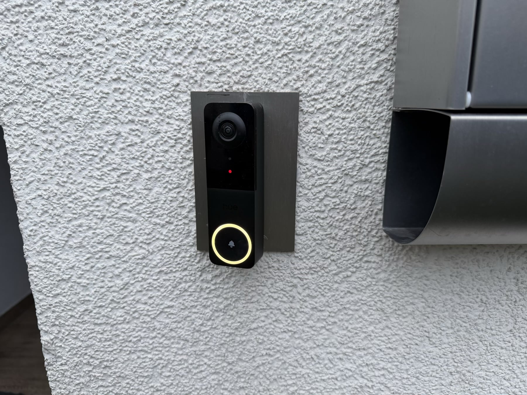 Hueblog: Hue Secure Video Doorbell activates LED ring when motion is detected