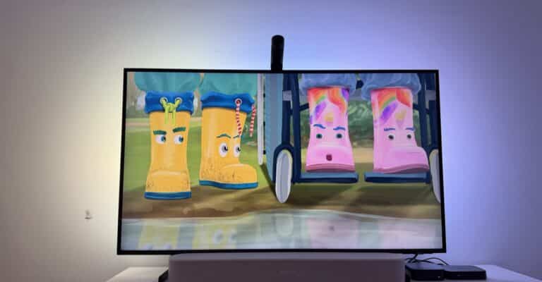 Hueblog: Philips Hue Play Screen Sync: Review of the TV Camera
